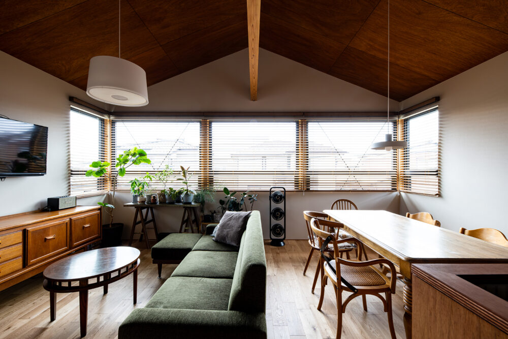Open Living—狭小地に描く開放の家